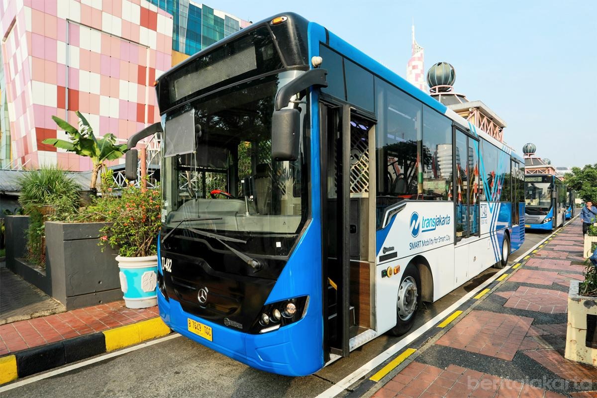 Mulai Hari Ini, Tarif Bus Transjabodetabek Blok M-Bandara Soetta Rp15.000 