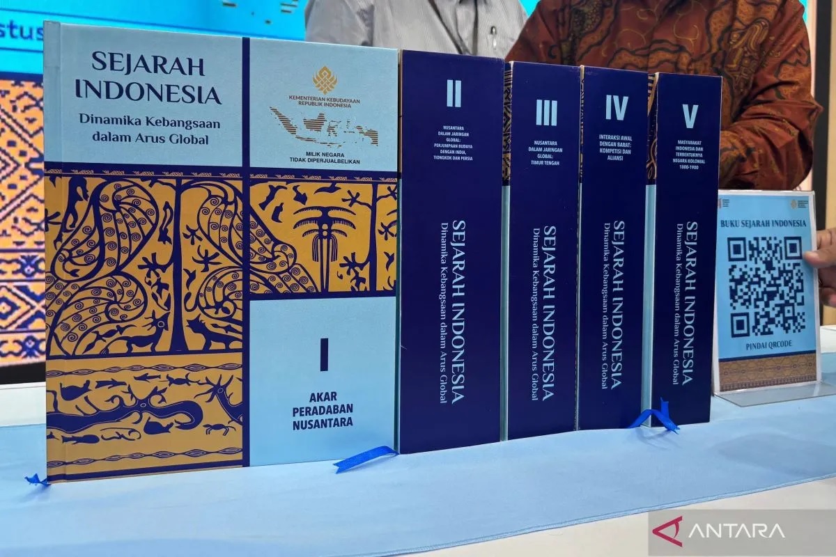 Resmi Diluncurkan, 5 Jilid Buku Sejarah Indonesia Bisa Di...