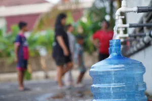 Terdampak Kemarau, PDAM Pontianak Penuhi Kebutuhan Warga Air Bersih Gratis 