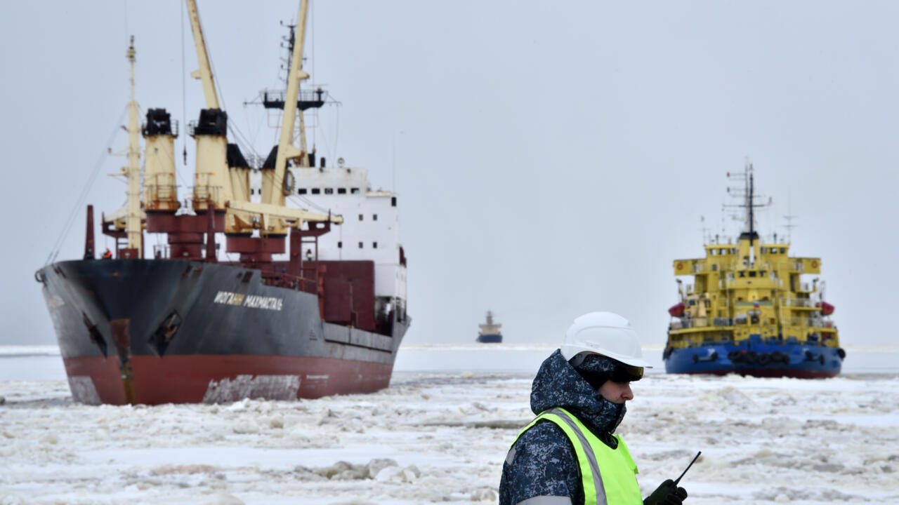 Tiongkok Mulai Kuasai Rute Maritim Arktik
