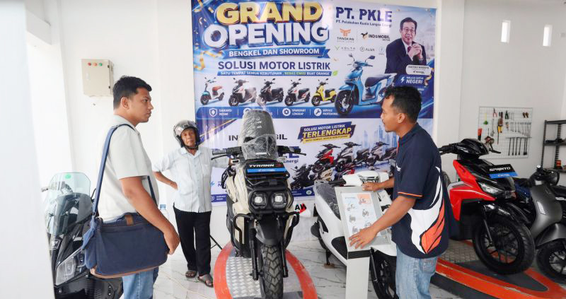 Aturan Insentif Motor Listrik Masih Digodok, Pemerintah S...