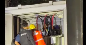 Ini Kronologi Pria Tanpa Identitas Tewas Kesetrum Listrik di Gardu LRT Pancoran, Kondisi Mengenaskan!