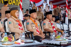 Unesa Bikin Gebrakan! Anggota Pramuka Berprestasi Berpeluang Dapat Beasiswa S1 hingga S3
