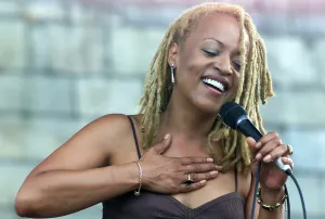 Cassandra Wilson, Penyanyi Jazz Legendaris Peraih Dua Grammy Awards Tutup Usia