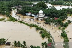 Gubernur Mengimbau untuk Siaga Bencana di Tengah Cuaca Ekstrem di Aceh