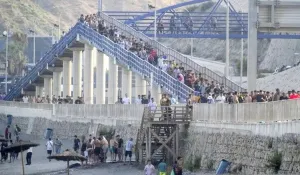 Polisi Spanyol Merasa Ditumbalkan Atas Krisis Perbatasan Ceuta, Tuntut Mendagri Mundur