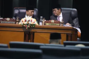 Rapat Paripurna DPRD: Pemprov DKI Pastikan APBD 2026 Fokus Banjir Hingga Subsidi Pangan