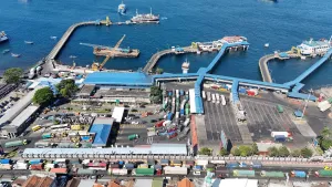 Dengan Memperkuat Operasional dan Koordinasi Lintas Instansi, ASDP Urai Kepadatan di Ketapang