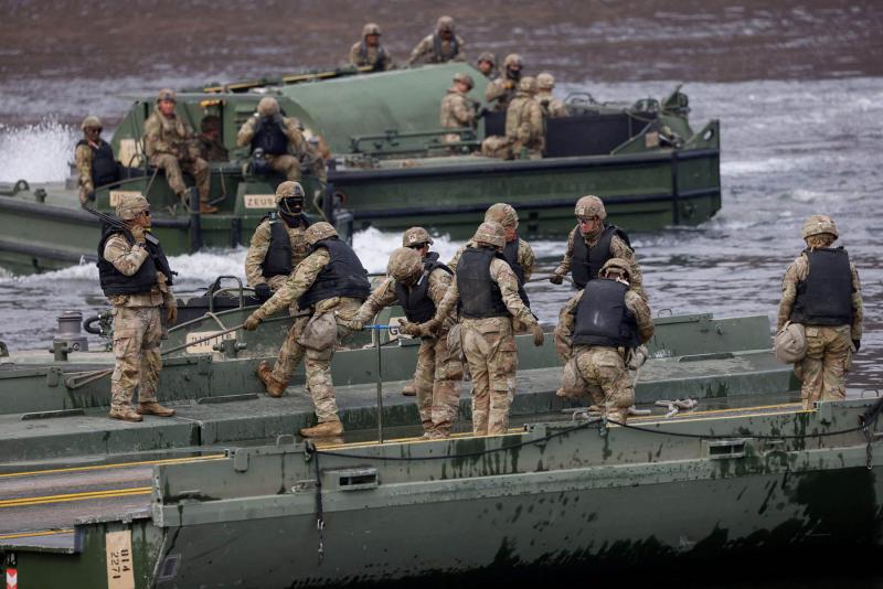 Korea Selatan Pertimbangkan Pengerahan Militer ke Selat H...
