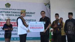 Menag Nasaruddin Umar Salurkan Bantuan Rp3 Miliar untuk Korban Gempa NTT