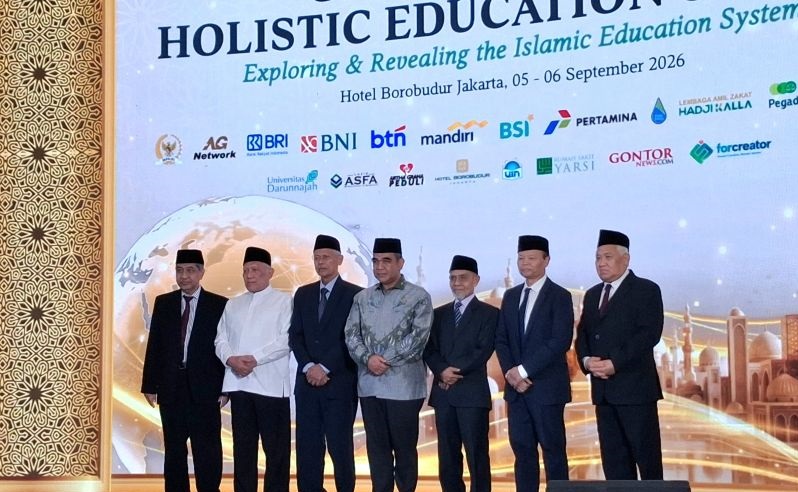 Krisis Pendidikan Dunia Makin Serius, Rektor UNIDA Gontor Tawarkan Model Pesantren