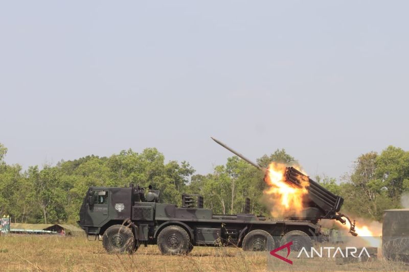 Mengagetkan Suara Dentuman dari Baturaja! Marinir TNI AL Pamer MLRS Vampire, Peluncur Roket yang Bikin Penasaran