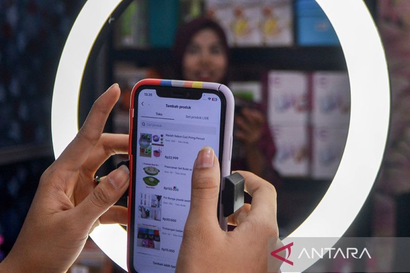 Mengejutkan Tren Belanja Terbaru: Online Makin Populer, O...