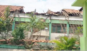 464 Sekolah Rusak Parah, DPRD Sampang Minta Pemkab Gunakan Dana BTT Darurat
