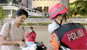 Ancaman Krakatau Mengintai Jakarta, Polda Metro Jaya Terjunkan Tim SAR dan Bagi-Bagi Masker