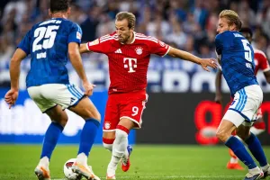 Bayern Muenchen Ditahan Schalke Tanpa Gol, Peluang Menang Terbuang