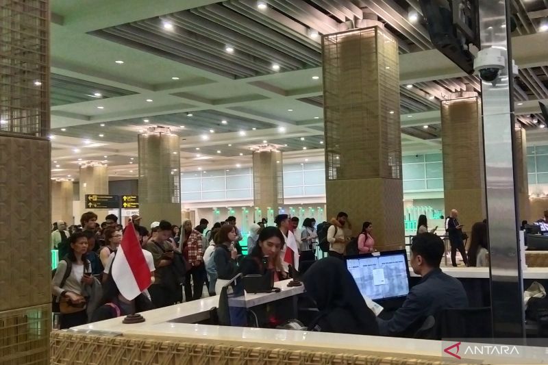 Dampak Erupsi Anak Krakatau, Bandara Ngurah Rai Batalkan Belasan Penerbangan 