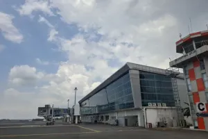 Dampak Erupsi GAK, Sejumlah...