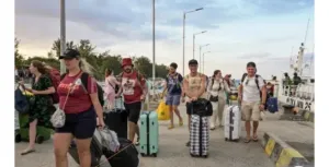 Gili Trawangan Ditinggalkan...