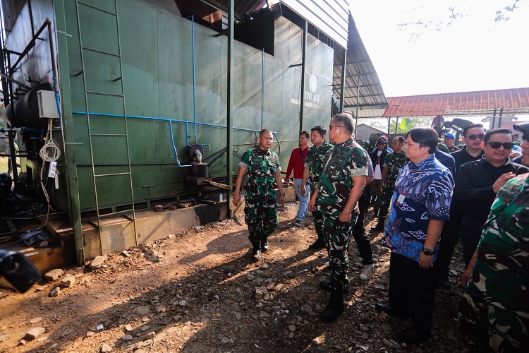 Teknologi Pemusnah Sampah di TPS Ciwastra Bandung Mampu O...