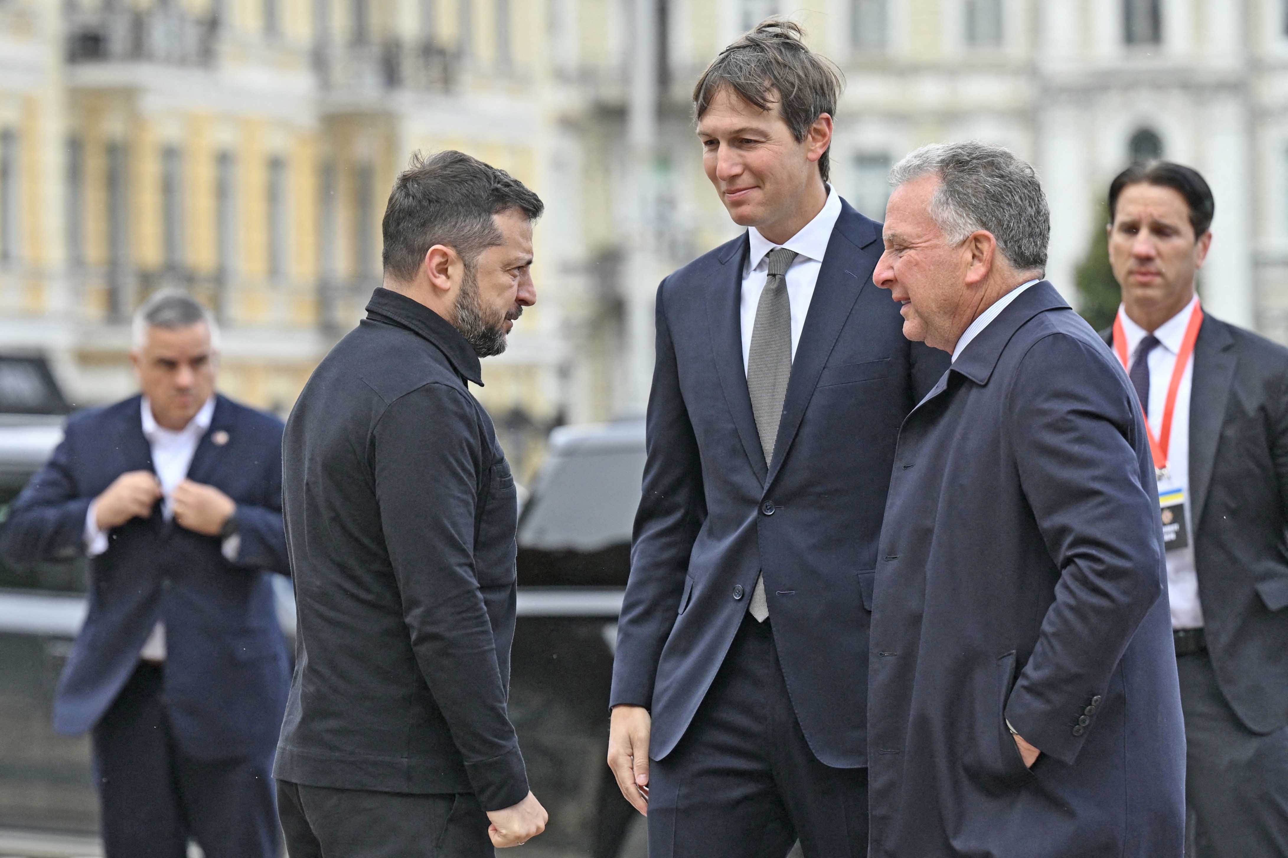 Utusan AS Berunding dengan Zelenskyy