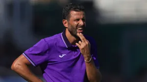 Fiorentina Pecat Fabio Grosso Usai Tiga Kekalahan Beruntun