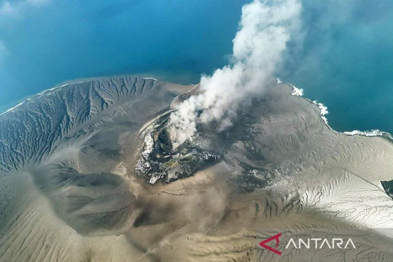 Gunung Anak Krakatau Tak Lagi Erupsi Menerus, Badan Geologi Sampaikan Evaluasi Terbaru.