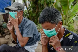 Kemenkes: 3,3 Juta Lansia Berisiko Terdampak Abu Erupsi Anak Krakatau