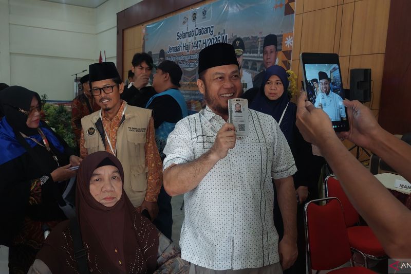 KPK Periksa Ketua dan Wakil Ketua DPRD Kota Bengkulu Terk...