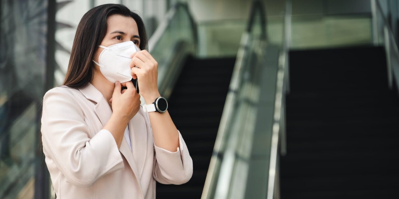Masker N95 Paling Aman Tangkal Abu Vulkanik? Ini Kata Dokter Paru