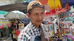 Penjualan Masker di Tanah Abang Naik Signifikan Akibat Abu Vulkanik Anak Krakatau