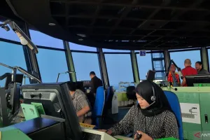 Bandara Wunopito Mendadak Ditutup! Aktivitas Vulkanik Gunung Lewotolok Jadi Penyebabnya