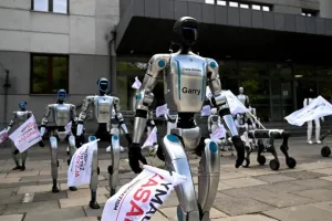 Bikin Geger! 30 Robot Turun ke Jalan di Polandia, Tuntut AI Segera Diatur