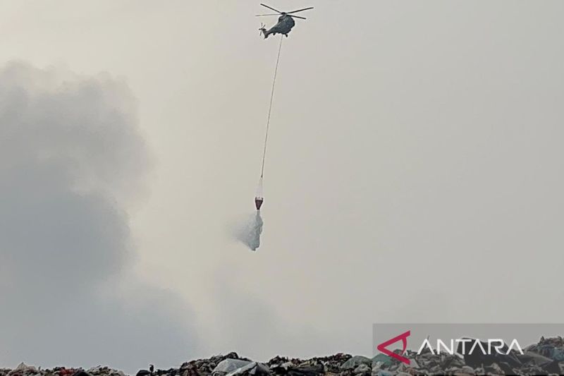 Bupati Bogor: Helikopter Dikerahkan untuk Padamkan Kebakaran TPA Galuga