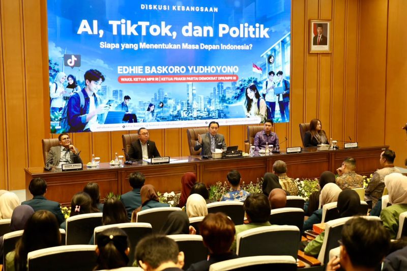 Ibas Ajak Generasi Muda Kritis di Era AI, Jangan Serahkan Pikiran pada Algoritma.