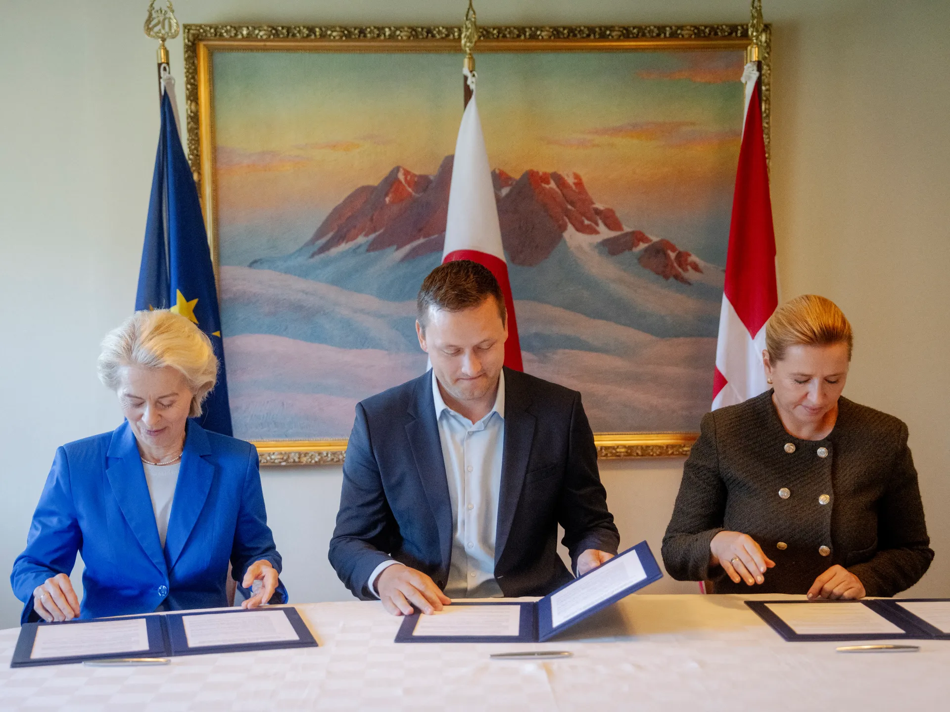 UE Guyur Greenland Investasi 200 Juta Euro demi Kemitraan...