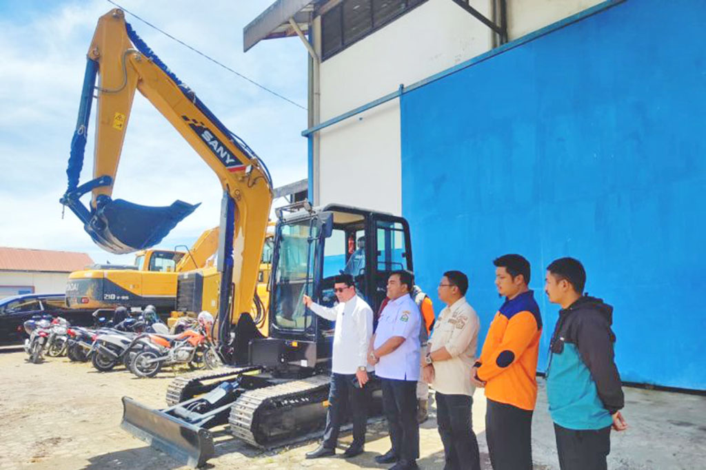 Aceh Tengah Dapat Ekskavator Mini Dukung Percepatan Penanganan Bencana