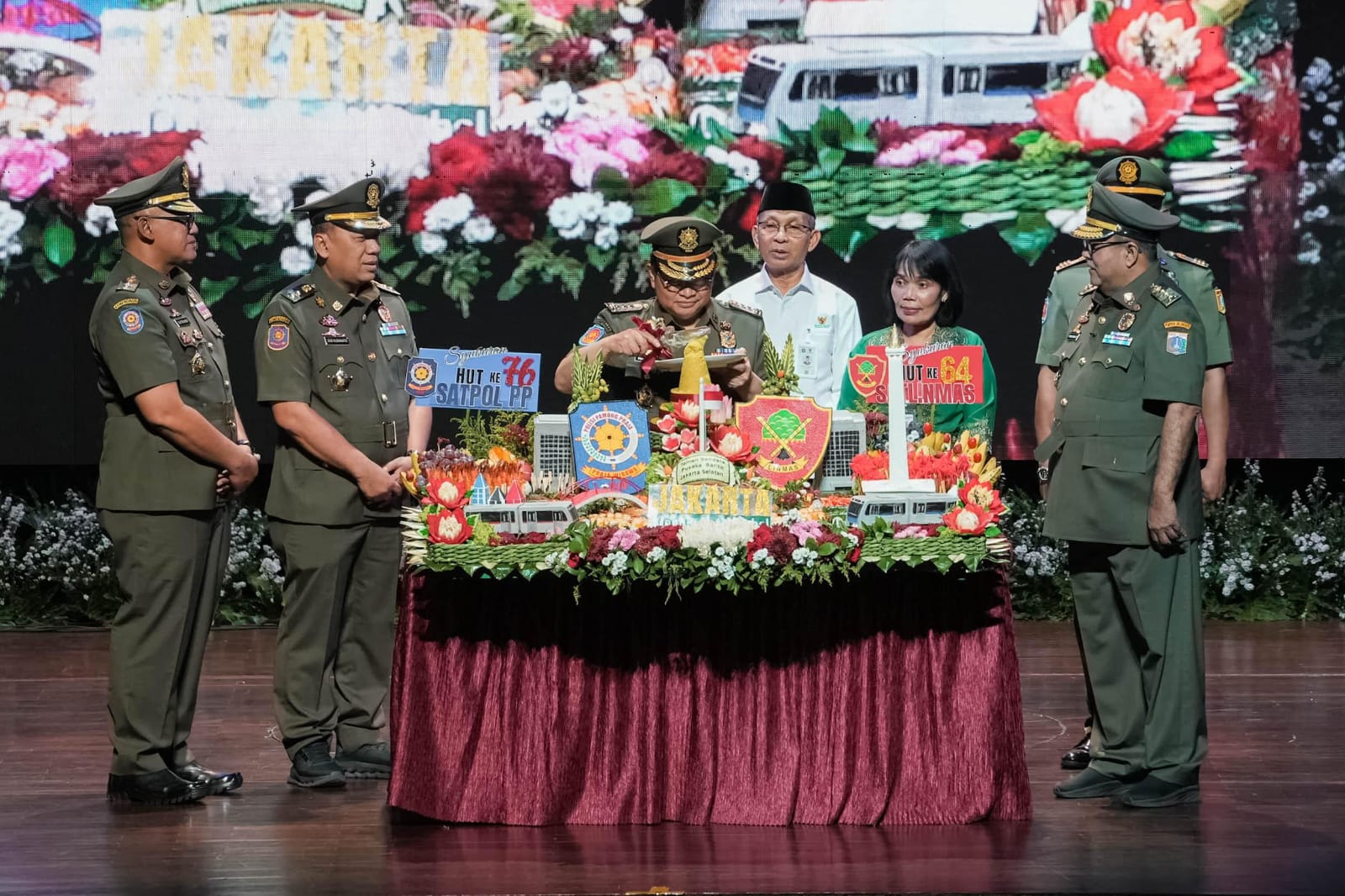Gubernur Pramono Soroti Wajah Baru Satpol PP Jakarta yang...