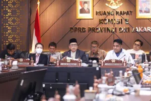 Pastikan Bantuan Tepat Sasaran, Pemprov DKI Cek Langsung Penerima Bansos 