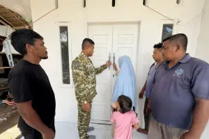Rumah Guru Mengaji di Aceh Utara yang Nyaris Roboh Kini Disulap TNI Jadi Layak Huni