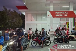 Antrean BBM Mengular, Pemkab Jember Terapkan WFH dan Sekolah Daring.