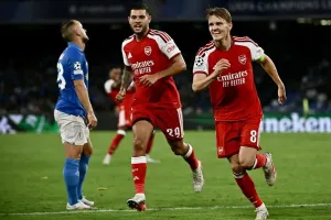Arsenal Bikin Napoli Terdiam! Gol Odegaard Antar The Gunners Menang 1-0