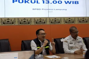 Dinkes Lampung Nyatakan Kasus ISPA akibat Abu Vulkanik Krakatau Mulai Turun