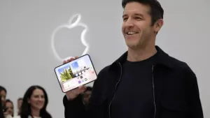 iPhone Duo Resmi Diperkenalkan, Ponsel Lipat Pertama Apple Siap Tantang Samsung