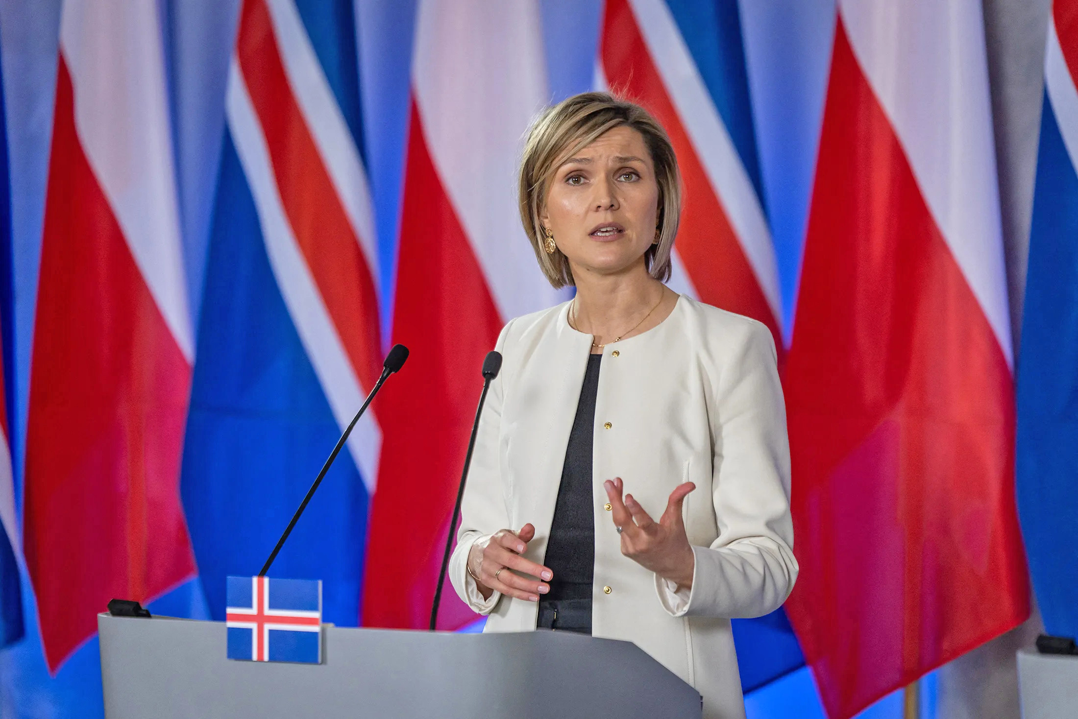 Islandia Protes, Tolak Keras Ambisi Trump Ganggu Kedaulatan