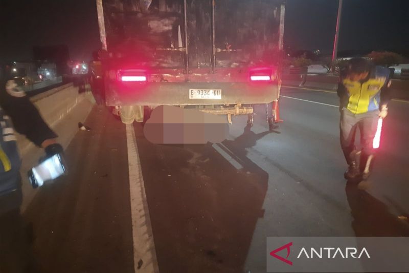 Nahas, 3 Pekerja Proyek Tewas Tertabrak Truk di Tol Wiyoto Wiyono