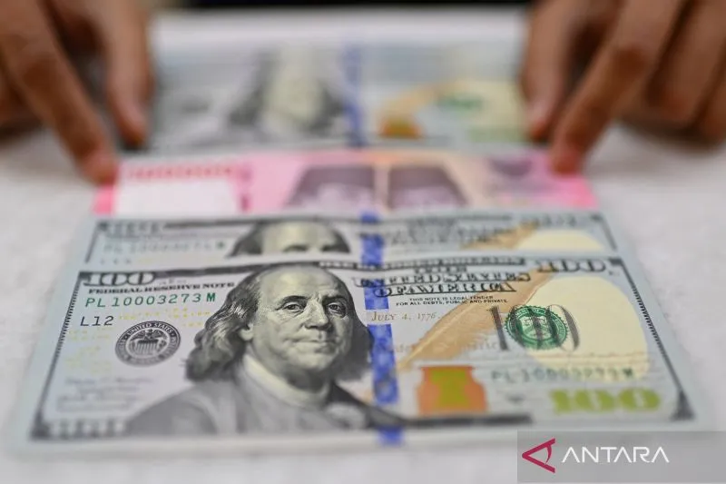 Rupiah Melemah 36 Poin ke Rp17.547, Investor Tunggu Data ...