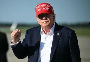Trump Hapus Produk Kanada dari Kontrak Pemerintah Amerika Serikat