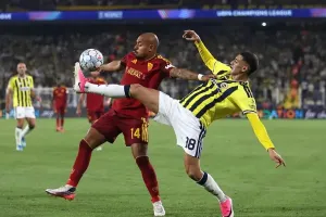 Fenerbahce vs AS Roma 1-1, Gol Cristante dan Brown Bikin Kedua Tim Berbagi Poin di Liga Champions