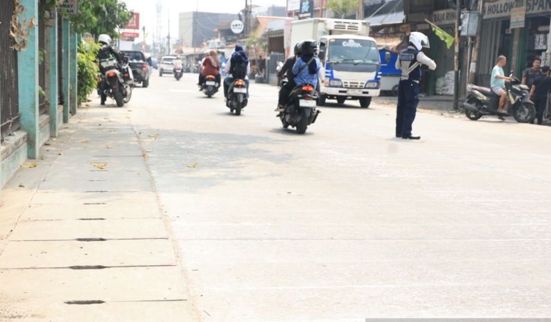 Jalan Jatimakmur Bekasi Kerap Tergenang Meski Tak Hujan, ...